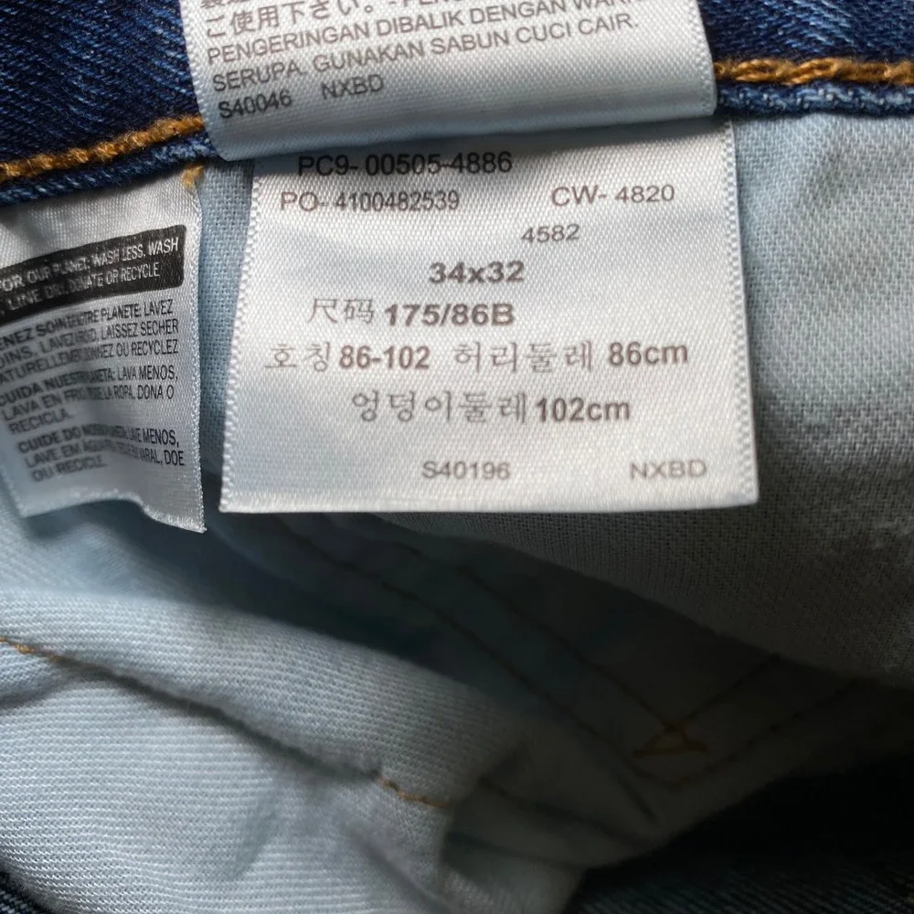 Levis 505 Regular Fit Straight Leg Jeans Mens 34x32 Medium Wash Denim